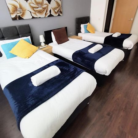 J Quarter - Sleeps 5 Long Term & Families Comfortably, 4 Beds, 2 Bathrooms Birmingham Eksteriør billede