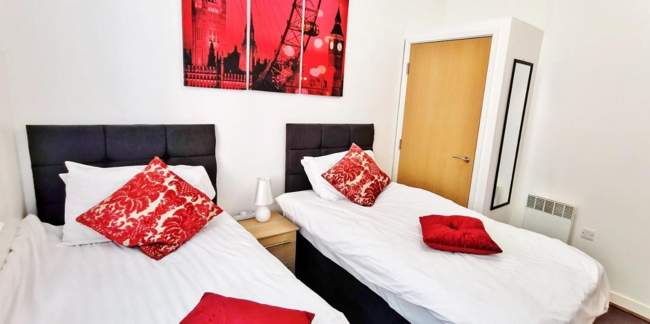 J Quarter - Sleeps 5 Long Term & Families Comfortably, 4 Beds, 2 Bathrooms Birmingham Eksteriør billede